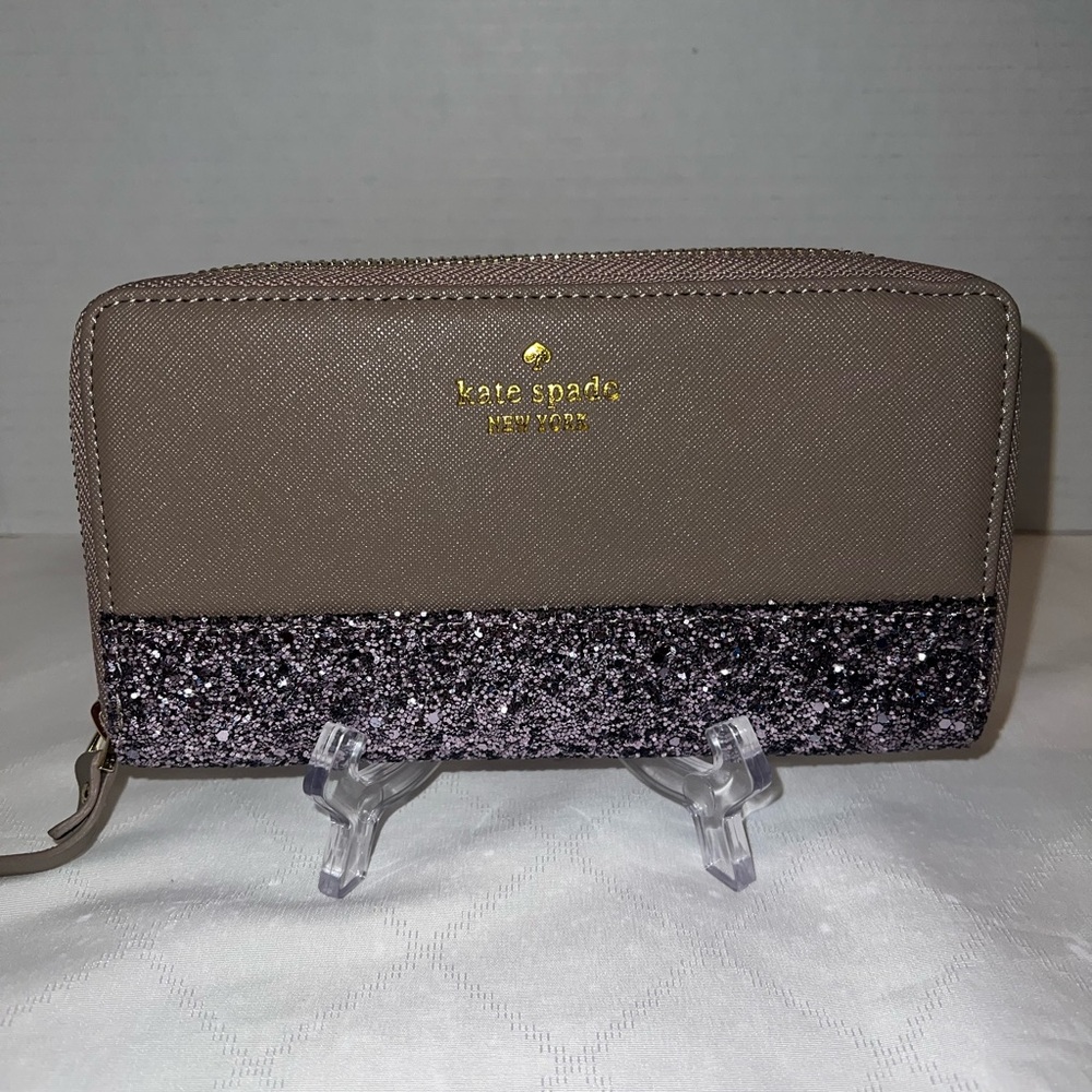 ♠️ New Kate Spade Greta Court Neda Glitter Wallet